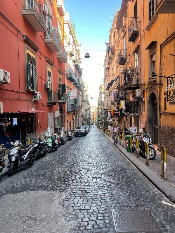 La Casetta Di Susy Napoli Bagian luar foto